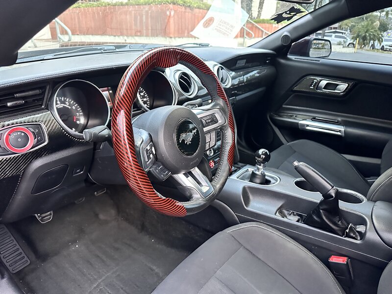 2018 Ford Mustang GT * 5.0 COYOTE V8 * 6 speed* LOW MILES   - Photo 11 - Vista, CA 92084