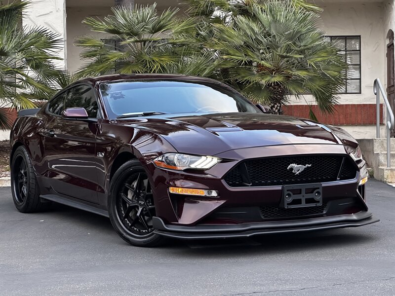 2018 Ford Mustang GT * 5.0 COYOTE V8 * 6 speed* LOW MILES   - Photo 1 - Vista, CA 92084
