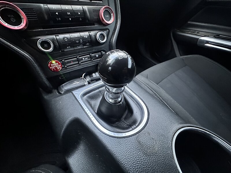 2018 Ford Mustang GT * 5.0 COYOTE V8 * 6 speed* LOW MILES   - Photo 15 - Vista, CA 92084