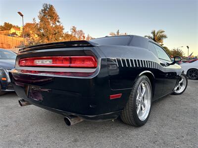 2010 Dodge Challenger R/T * HEMI V8 * 6 SPEED * LOWERED * RIMS * EXHAUST - Photo 2 - Vista, CA 92084