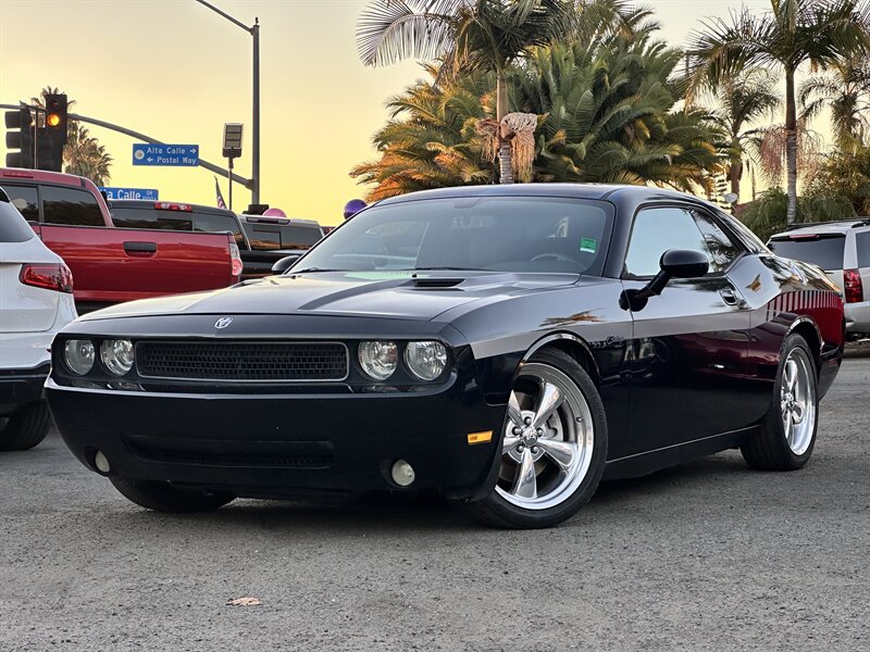 2010 Dodge Challenger R/T * HEMI V8 * 6 SPEED * LOWERED * RIMS * EXHAUST - Photo 20 - Vista, CA 92084