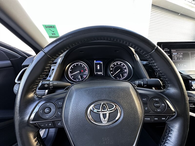 2021 Toyota Camry SE   - Photo 10 - Vista, CA 92084