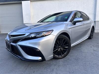 2021 Toyota Camry SE   - Photo 28 - Vista, CA 92084
