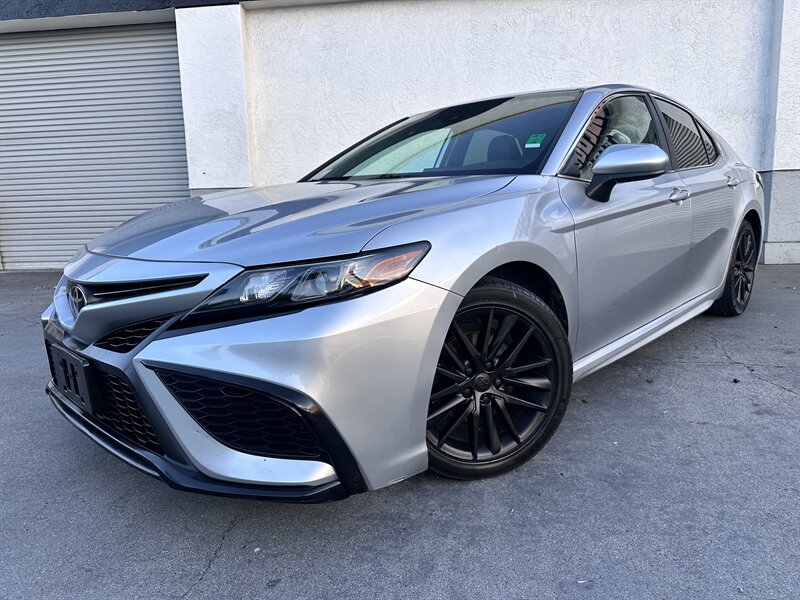 2021 Toyota Camry SE   - Photo 28 - Vista, CA 92084