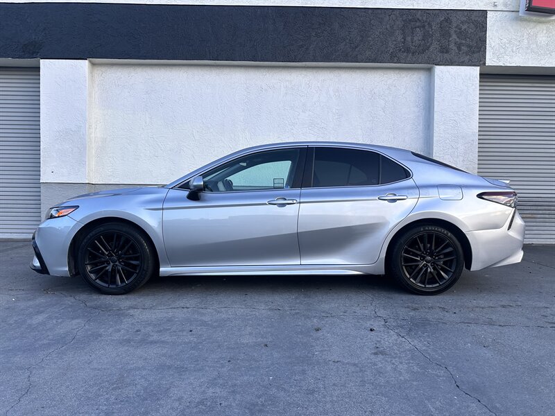 2021 Toyota Camry SE   - Photo 33 - Vista, CA 92084