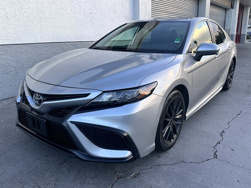 2021 Toyota Camry SE   - Photo 30 - Vista, CA 92084