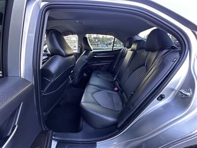 2021 Toyota Camry SE   - Photo 23 - Vista, CA 92084