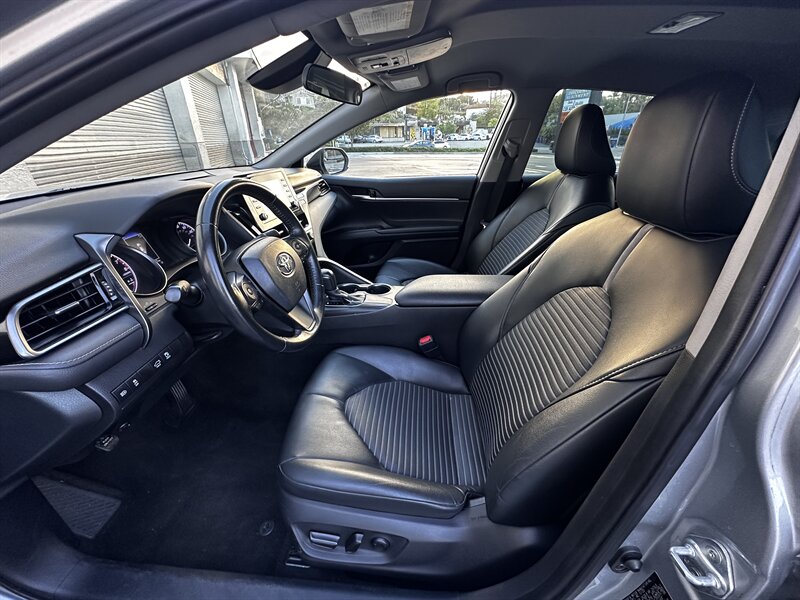 2021 Toyota Camry SE   - Photo 14 - Vista, CA 92084
