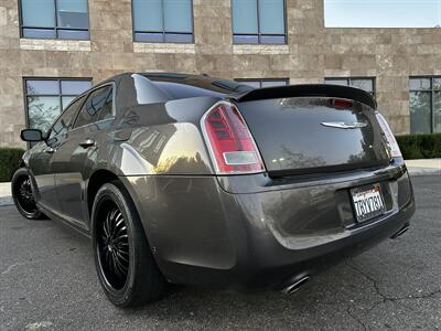 2013 Chrysler 300 S   - Photo 9 - Vista, CA 92084