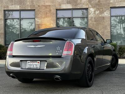 2013 Chrysler 300 S   - Photo 4 - Vista, CA 92084