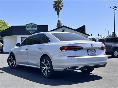 2020 Volkswagen Passat SEL   - Photo 3 - Vista, CA 92084