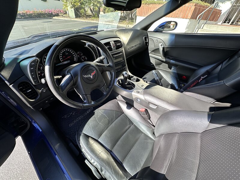 2005 Chevrolet Corvette * 6 SPEED * LOW MILES * LIKE NEW *   - Photo 14 - Vista, CA 92084