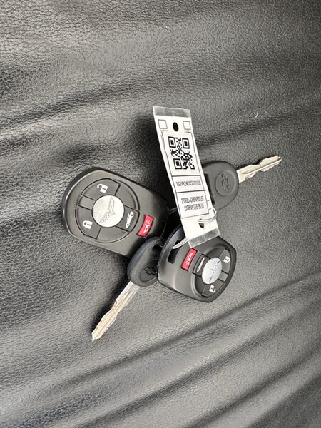 2005 Chevrolet Corvette * 6 SPEED * LOW MILES * LIKE NEW *   - Photo 23 - Vista, CA 92084