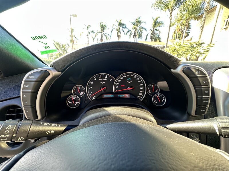 2005 Chevrolet Corvette * 6 SPEED * LOW MILES * LIKE NEW *   - Photo 16 - Vista, CA 92084