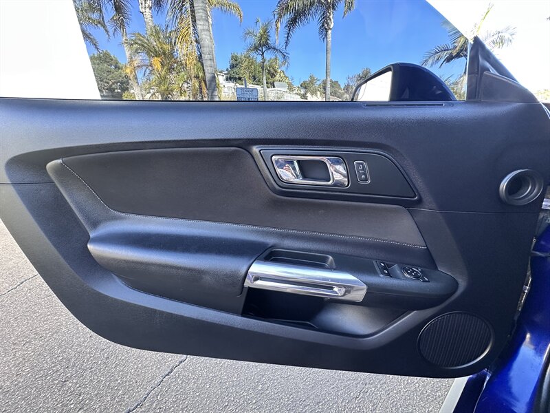 2016 Ford Mustang GT   - Photo 27 - Vista, CA 92084