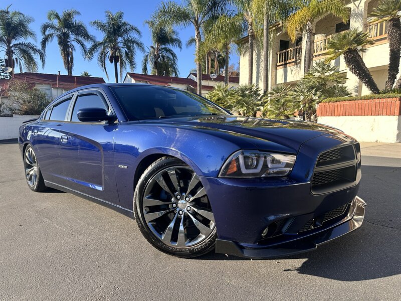 2013 Dodge Charger R/T's photo