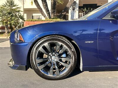 2013 Dodge Charger R/T Max * HEMI V8 * LOWERED * RIMS * EXHAUST *   - Photo 16 - Vista, CA 92084