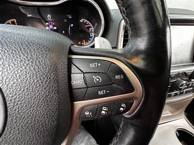 2014 Jeep Grand Cherokee Overland * 5.7L HEMI V8 * OFFROAD TIRES * EXHAUST*   - Photo 27 - Vista, CA 92084