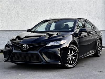 2022 Toyota Camry SE  