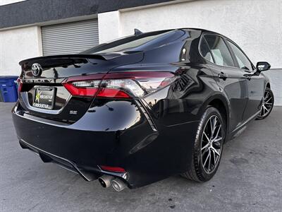 2022 Toyota Camry SE   - Photo 12 - Vista, CA 92084