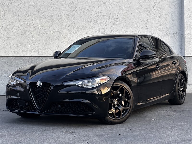 2021 Alfa Romeo Giulia Sprint * LOW MILES * PANO ROOF * - Photo 1 - Vista, CA 92084