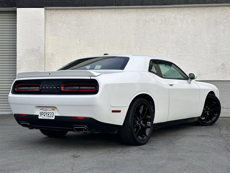 2022 Dodge Challenger GT * LOW MILES * BLACK WHEELS * - Photo 2 - Vista, CA 92084