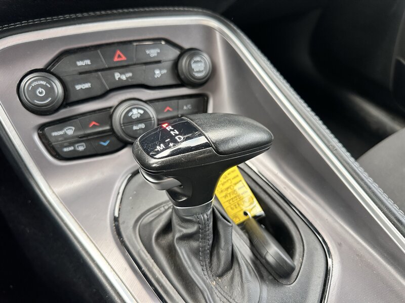 2022 Dodge Challenger GT * LOW MILES * BLACK WHEELS * - Photo 24 - Vista, CA 92084