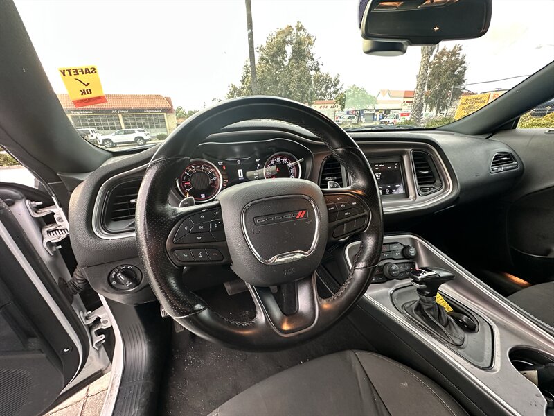 2022 Dodge Challenger GT * LOW MILES * BLACK WHEELS * - Photo 18 - Vista, CA 92084