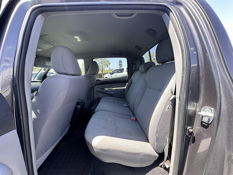2013 Toyota Tacoma - Photo 10 - Vista, CA 92084