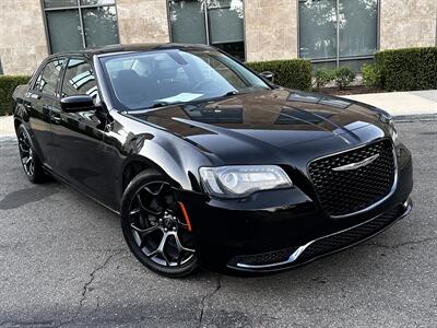 2019 Chrysler 300 Touring   - Photo 21 - Vista, CA 92084