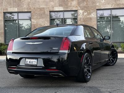 2019 Chrysler 300 Touring   - Photo 2 - Vista, CA 92084