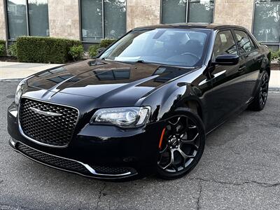 2019 Chrysler 300 Touring   - Photo 22 - Vista, CA 92084