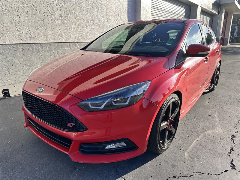 2016 Ford Focus ST - Photo 12 - Vista, CA 92084