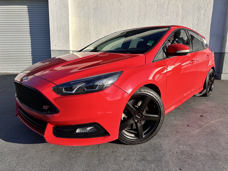 2016 Ford Focus ST - Photo 24 - Vista, CA 92084