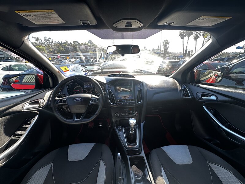 2016 Ford Focus ST - Photo 15 - Vista, CA 92084