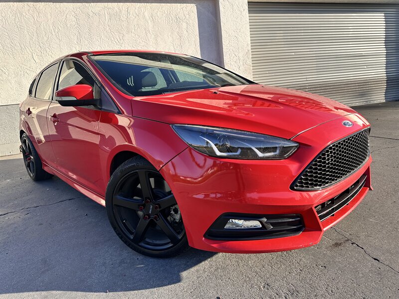 2016 Ford Focus ST - Photo 9 - Vista, CA 92084