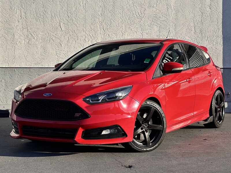 2016 Ford Focus ST  