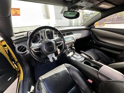 2010 Chevrolet Camaro SS * 6.2 liter V8 * BLACK AND YELLOW *   - Photo 21 - Vista, CA 92084
