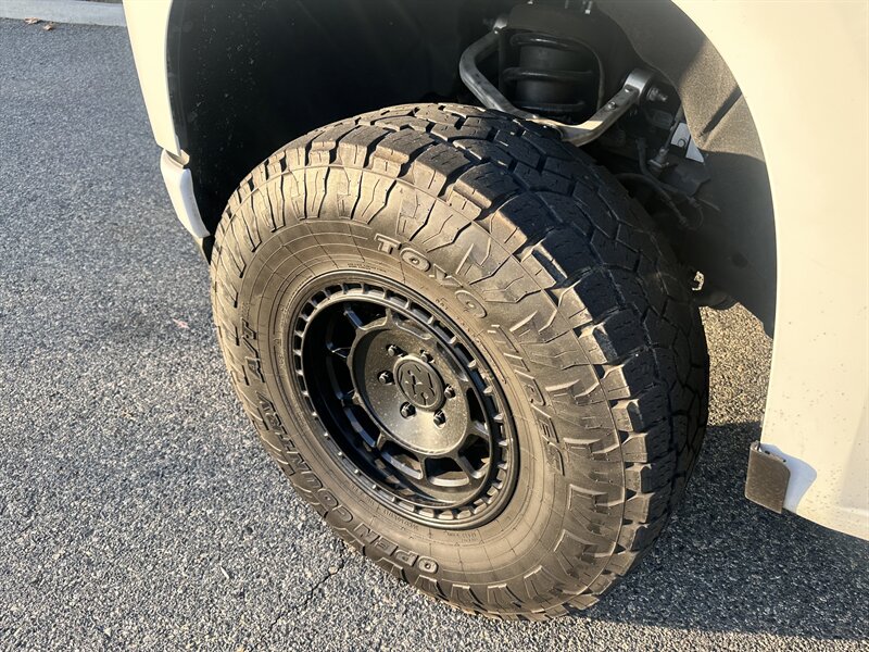 2019 Chevrolet Silverado 1500 RST - Photo 21 - Vista, CA 92084