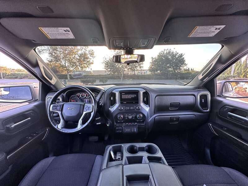 2019 Chevrolet Silverado 1500 RST - Photo 14 - Vista, CA 92084