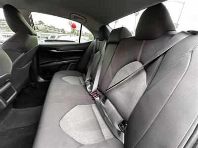 2020 Toyota Camry LE   - Photo 18 - Vista, CA 92084