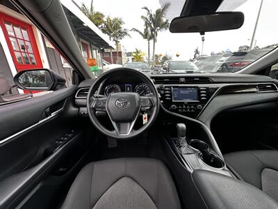 2020 Toyota Camry LE   - Photo 23 - Vista, CA 92084