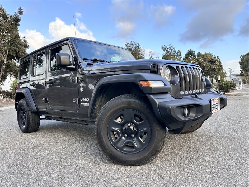 2018 Jeep Wrangler Sport   - Photo 18 - Vista, CA 92084