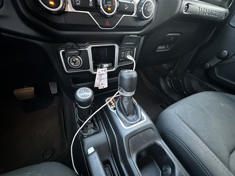 2018 Jeep Wrangler Sport   - Photo 12 - Vista, CA 92084