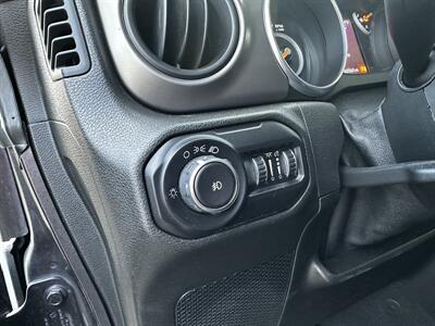 2018 Jeep Wrangler Sport   - Photo 11 - Vista, CA 92084