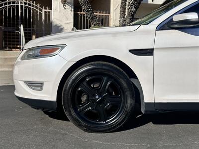 2011 Ford Taurus SHO   - Photo 32 - Vista, CA 92084