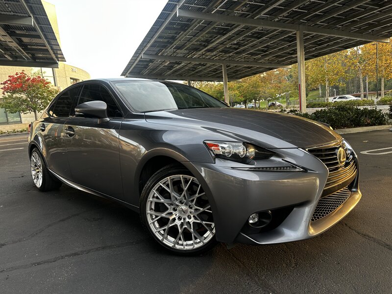 2016 Lexus IS 200t - Photo 17 - Vista, CA 92084