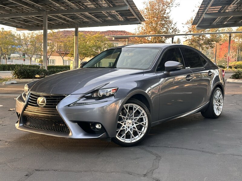 2016 Lexus IS 200t - Photo 4 - Vista, CA 92084
