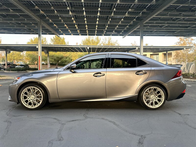 2016 Lexus IS 200t - Photo 28 - Vista, CA 92084