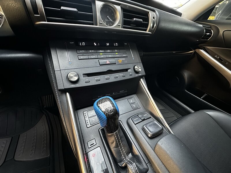 2016 Lexus IS 200t - Photo 41 - Vista, CA 92084